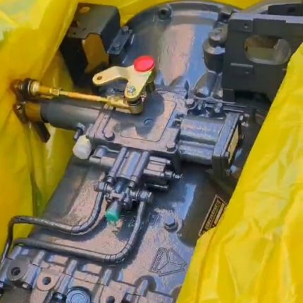 howo gearbox transmission assembly price in China